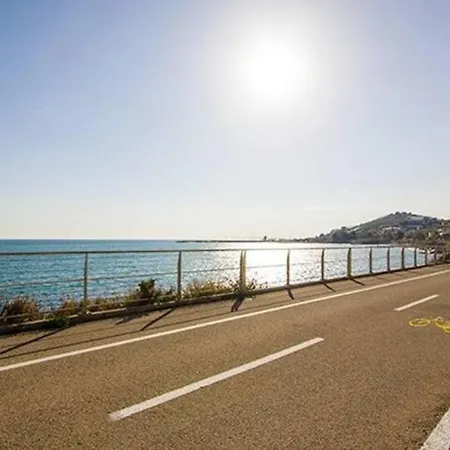 Casa Fiorenza Parcheggio Privato Sanremo